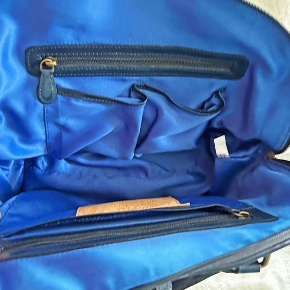 SATCHEL, LEATHER HANDPAINTED MULTICOLOUR PARROTS, TOP DOUBLE ZIP CLOSURE, REMOVA - Picture 7 of 14